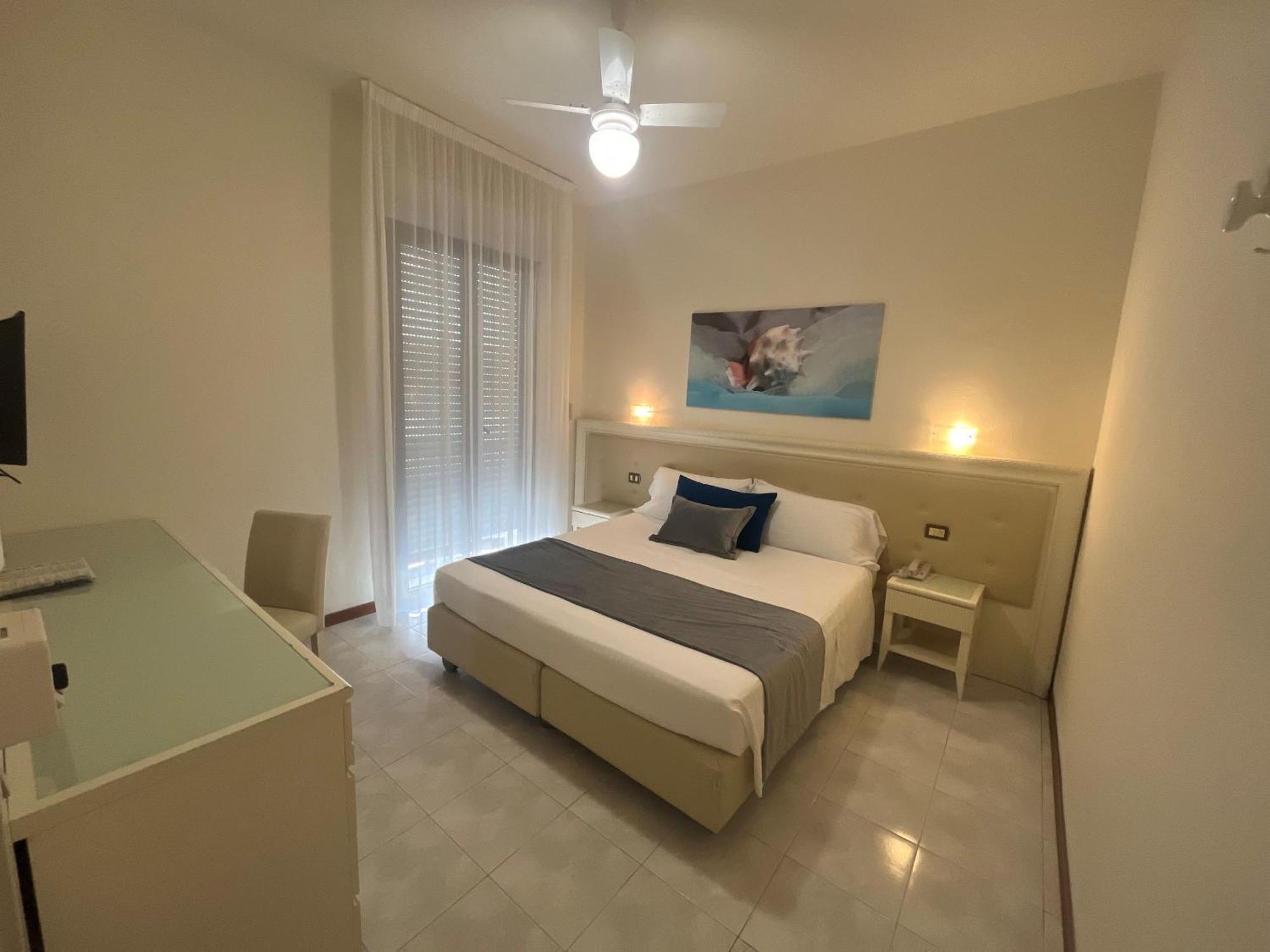 Hotel Athena Cervia Exterior photo