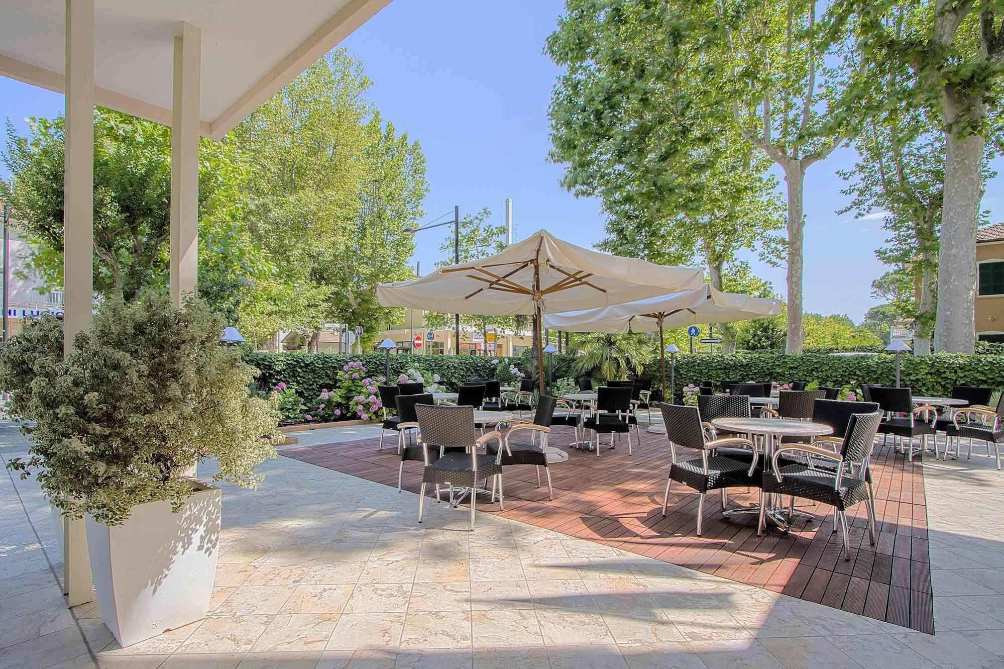 Hotel Athena Cervia Exterior photo