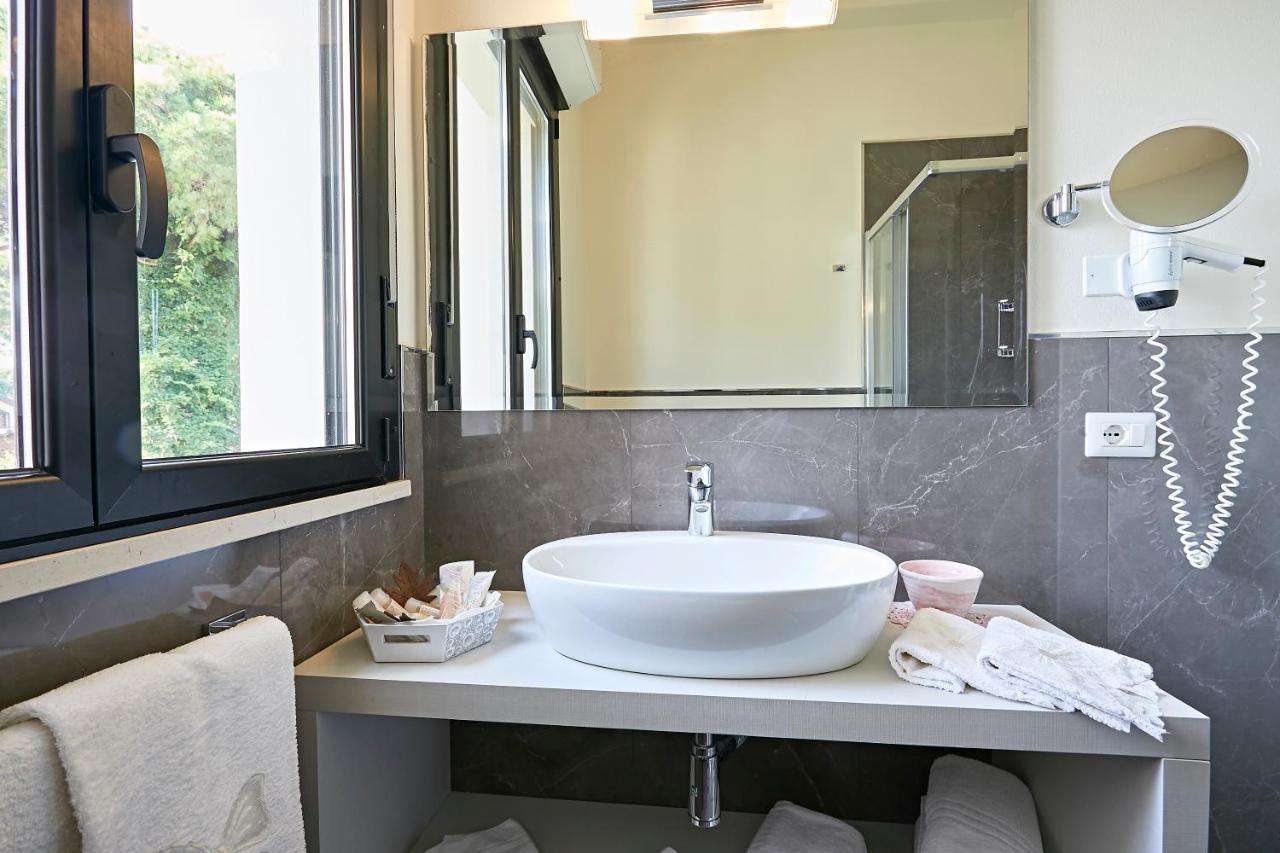 Hotel Athena Cervia Exterior photo